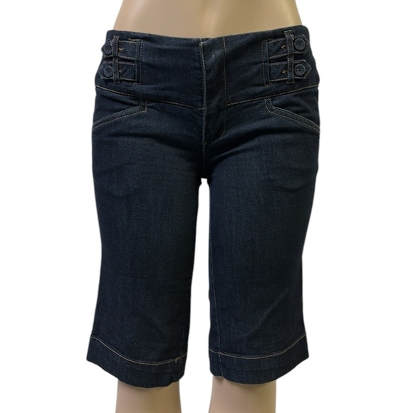 Boom Boom Denim Mid Rise Blue Jean Bermuda Shorts Dark Wash Juniors Size 7 - Picture 1 of 10